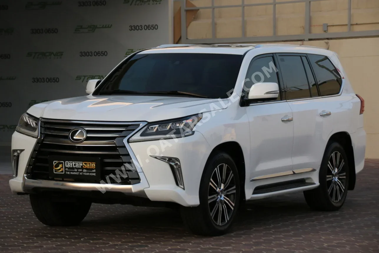 Lexus  LX  570  2016  Automatic  284,000 Km  8 Cylinder  Four Wheel Drive (4WD)  SUV  White