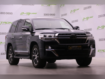 Toyota  Land Cruiser  VXR  2021  Automatic  117,000 Km  8 Cylinder  Four Wheel Drive (4WD)  SUV  Black