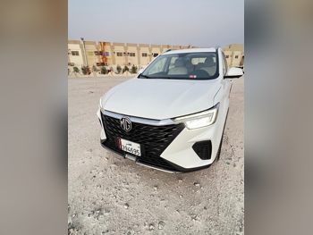 ام جي  ار اكس5  4 سلندر  إس يو في 4 في 4  أبيض  2024