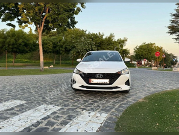 Hyundai  Accent  6 Cylinder  Sedan  Pearl  2023