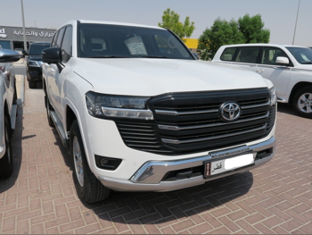 Toyota  Land Cruiser  GX  2023  Automatic  52,000 Km  6 Cylinder  Four Wheel Drive (4WD)  SUV  White  With Warranty