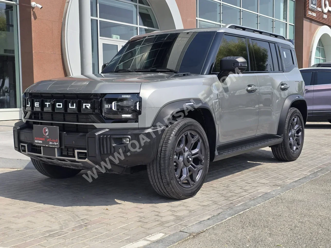 Jetour  T2  Luxury  2024  Automatic  19,000 Km  4 Cylinder  Four Wheel Drive (4WD)  SUV  Gray  With Warranty