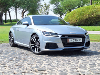 Audi  TT  S-Line  2016  Automatic  46,000 Km  4 Cylinder  All Wheel Drive (AWD)  Coupe / Sport  Silver