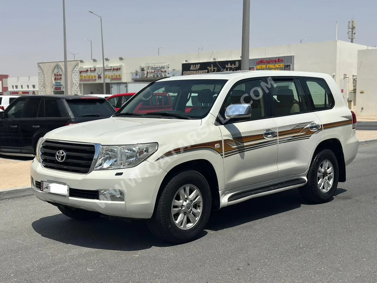 Toyota  Land Cruiser  GXR  2009  Automatic  477,000 Km  8 Cylinder  Four Wheel Drive (4WD)  SUV  White