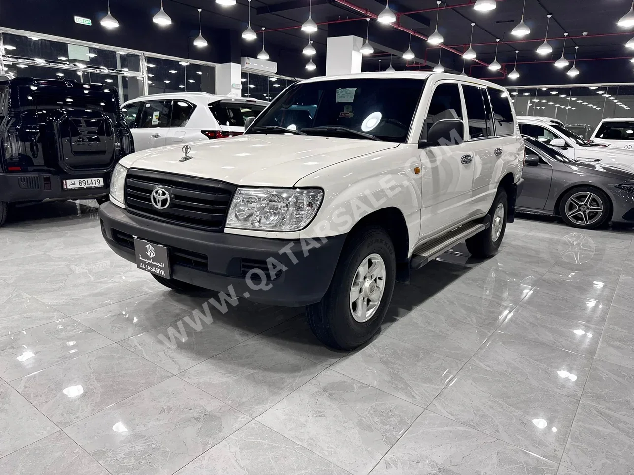 Toyota  Land Cruiser  GX  2007  Manual  315,000 Km  6 Cylinder  Four Wheel Drive (4WD)  SUV  White
