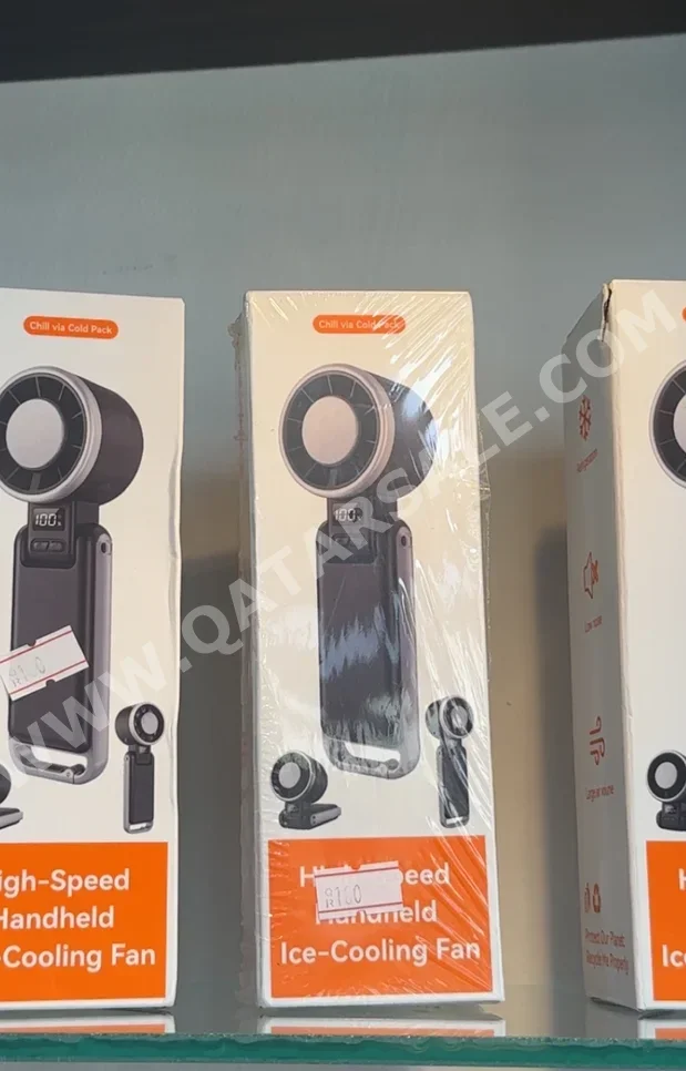 مراوح متنقلة أسود  توصيل بالحائط  2020  High speed handheld ice cooling fan  تتأرجح  مع التسليم  وسط