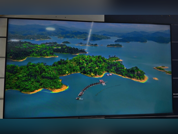 Television (TV) Samsung  - 55 Inch  - 4K or UHD  - Smart TV  - 3D  - With Sound System