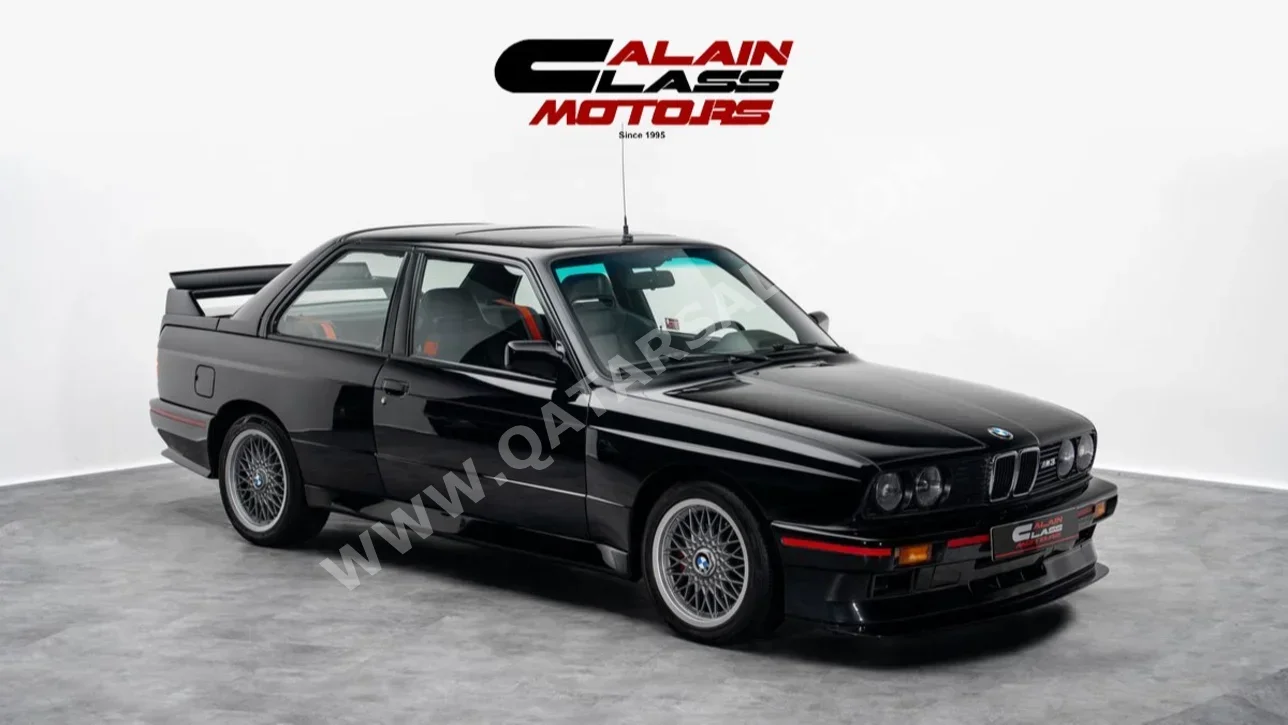 بي ام دبليو  الفئة - ام  3  1990  عادي  85,820 كم  4 سلندر  دفع خلفي  كوبيه \ سبورت  أسود