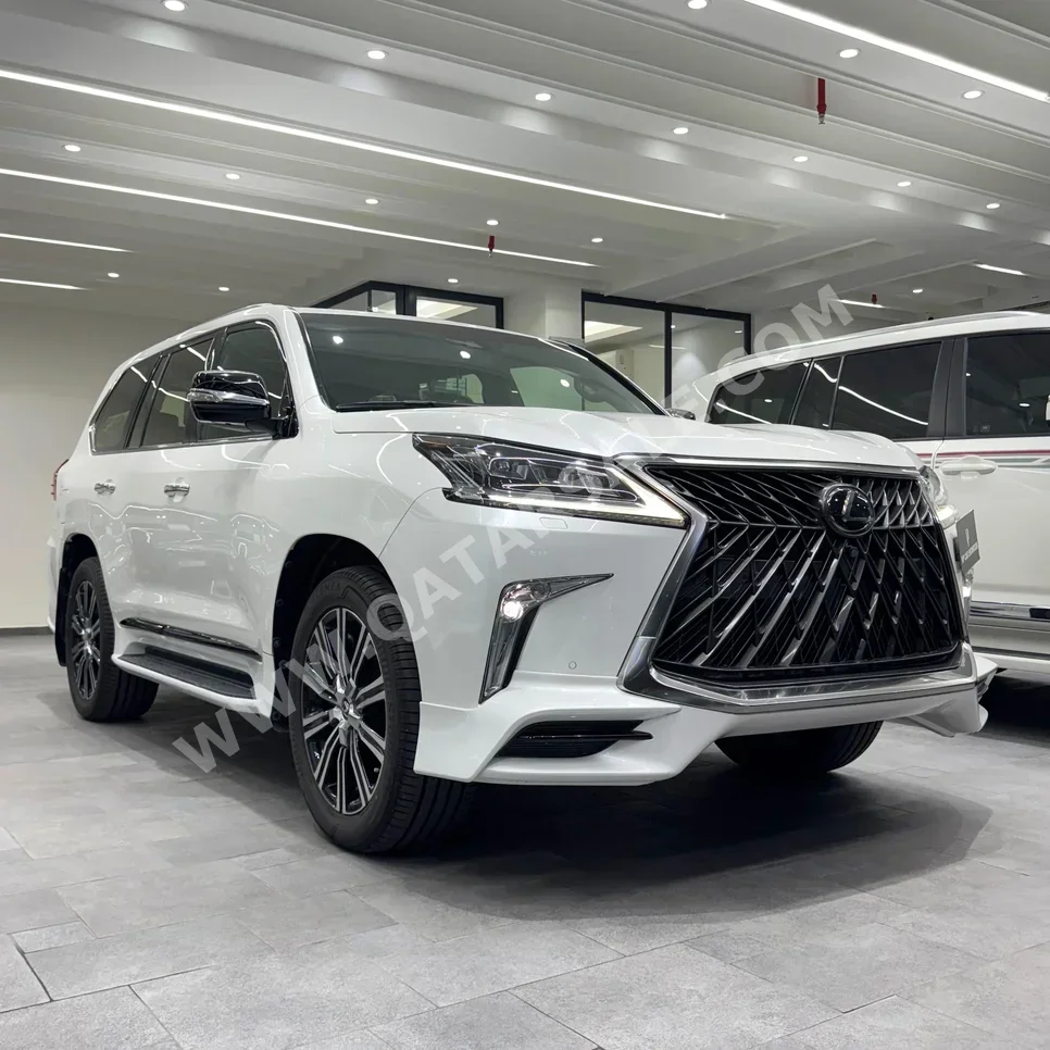 Lexus  LX  570 S  2018  Automatic  35,000 Km  8 Cylinder  Four Wheel Drive (4WD)  SUV  Pearl