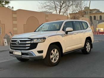 Toyota  Land Cruiser  GXR  2022  Automatic  139,000 Km  6 Cylinder  Four Wheel Drive (4WD)  SUV  White