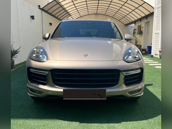 Porsche  Cayenne  GTS  2016  Automatic  66,000 Km  6 Cylinder  Four Wheel Drive (4WD)  SUV  Gold