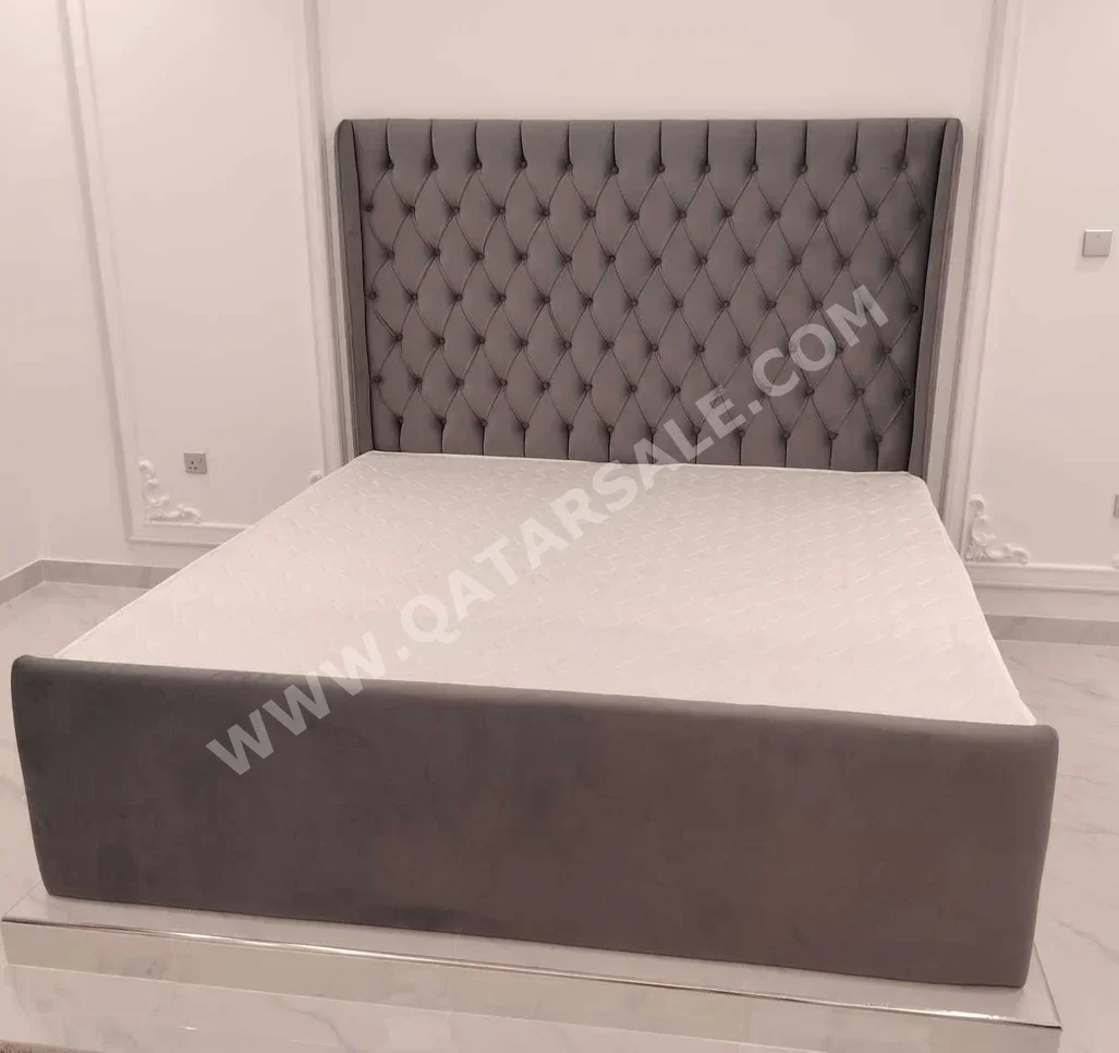 Beds - King  - Gray  - Mattress Included