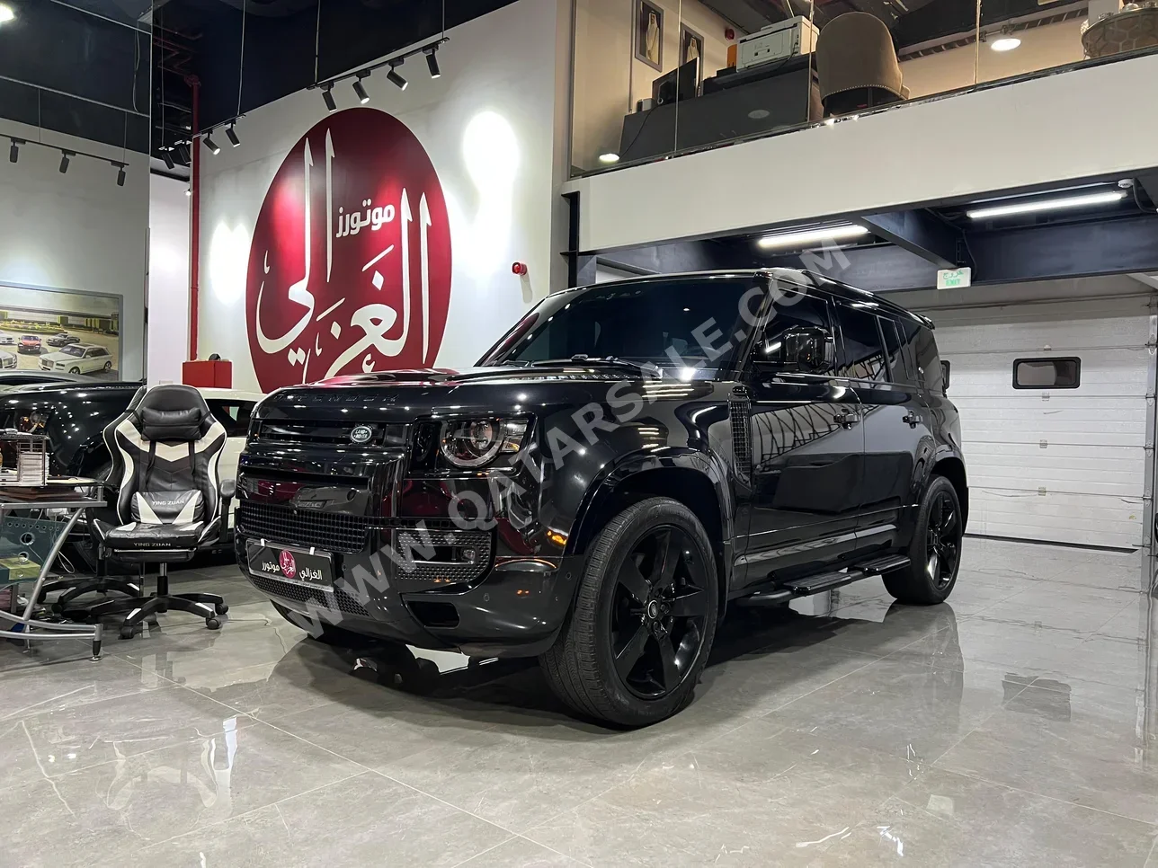 Land Rover  Defender  110 HSE  2024  Automatic  68,000 Km  6 Cylinder  Four Wheel Drive (4WD)  SUV  Black  With Warranty