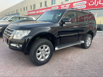 ميتسوبيشي  باجيرو  GLS  2015  اوتوماتيك  115,000 كم  6 سلندر  دفع رباعي  اس يو في  أسود