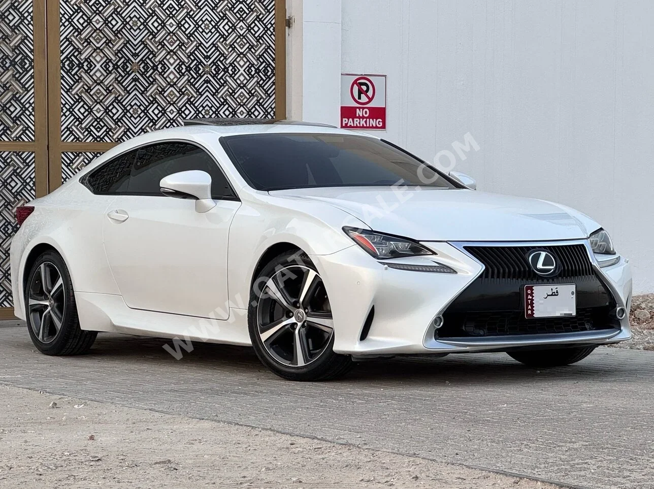 Lexus  RC  350  2017  Automatic  138,000 Km  6 Cylinder  Rear Wheel Drive (RWD)  Coupe / Sport  Pearl