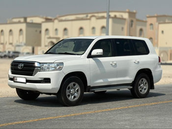 Toyota  Land Cruiser  GX  2018  Automatic  271,000 Km  6 Cylinder  Four Wheel Drive (4WD)  SUV  White