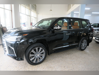 لكزس  ال اكس  570  2017  اوتوماتيك  15,000 كم  8 سلندر  دفع رباعي  اس يو في  أسود