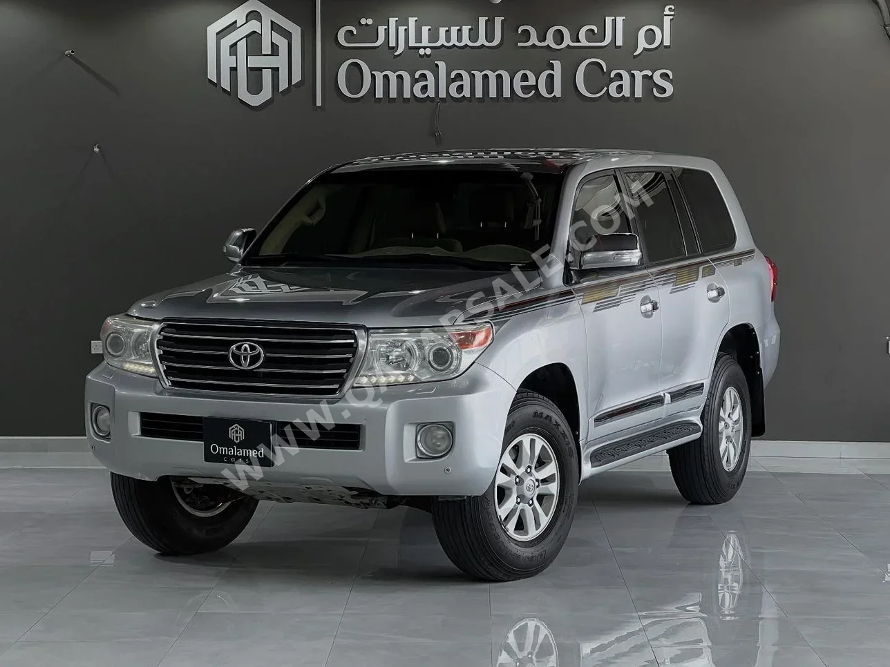 Toyota  Land Cruiser  GXR  2014  Automatic  351,000 Km  8 Cylinder  Four Wheel Drive (4WD)  SUV  Silver