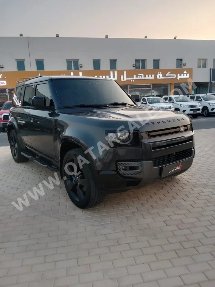 Land Rover  Defender  110  2024  Automatic  44,000 Km  6 Cylinder  Four Wheel Drive (4WD)  SUV  Black  With Warranty