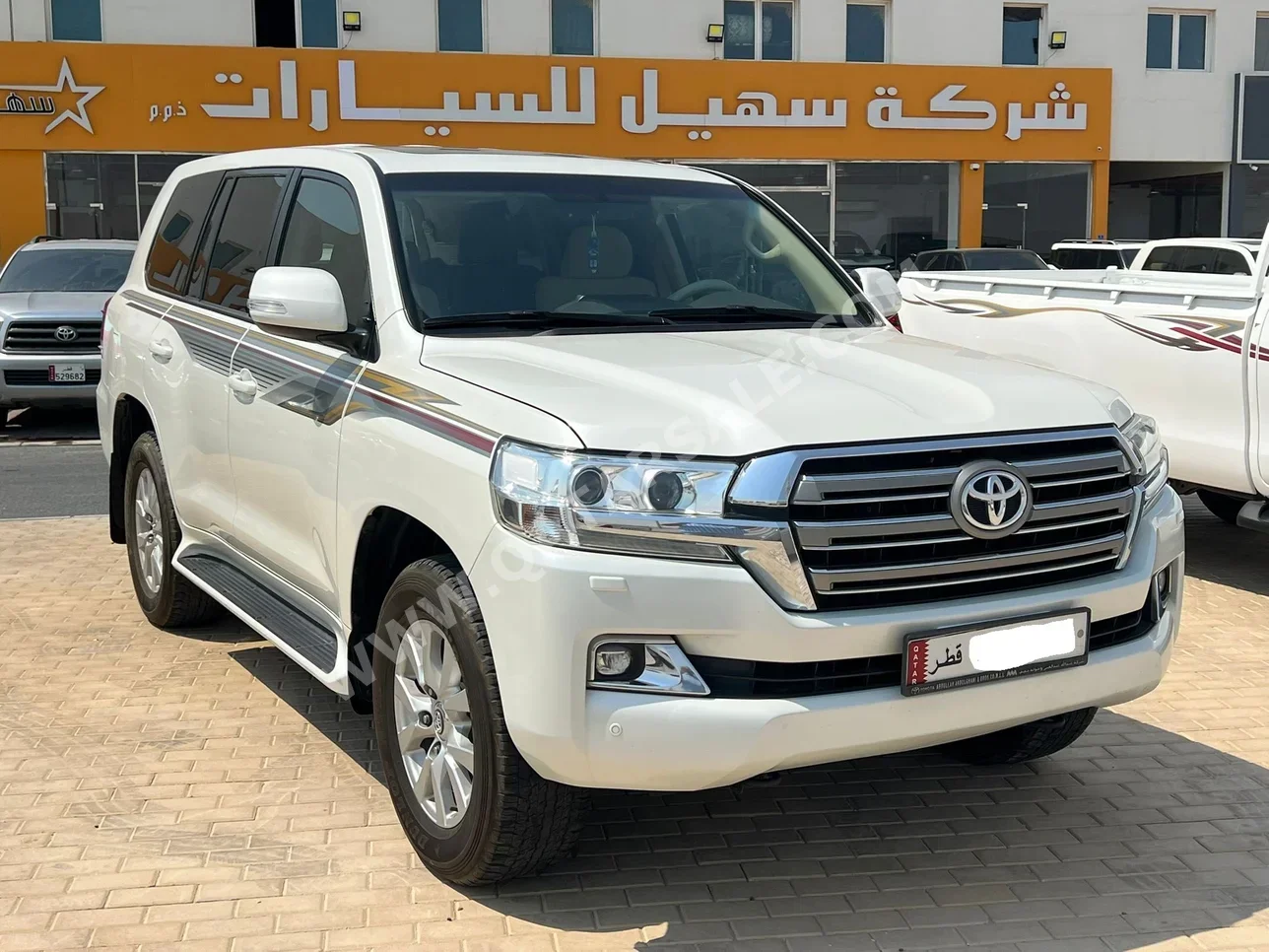 Toyota  Land Cruiser  GXR  2016  Automatic  350,000 Km  6 Cylinder  Four Wheel Drive (4WD)  SUV  White