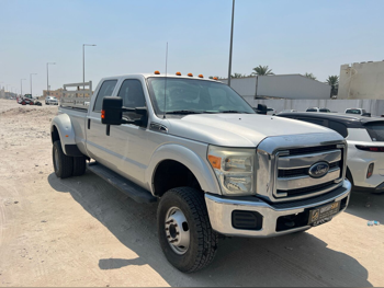 Ford  F  350  2013  Automatic  109,000 Km  8 Cylinder  Four Wheel Drive (4WD)  Pick Up  Silver
