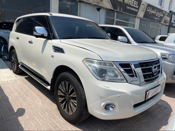Nissan  Patrol  Platinum  2015  Automatic  178,000 Km  8 Cylinder  Four Wheel Drive (4WD)  SUV  White