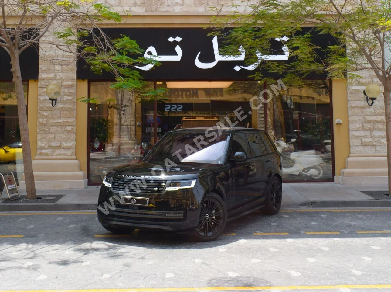 Land Rover  Range Rover  Vogue HSE  2023  Automatic  16,000 Km  6 Cylinder  Four Wheel Drive (4WD)  SUV  Black  With Warranty