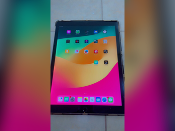 Apple  iPad Pro  (2nd generation)  2017 -  64 GB - Connectivity Wi-Fi + Cellular
