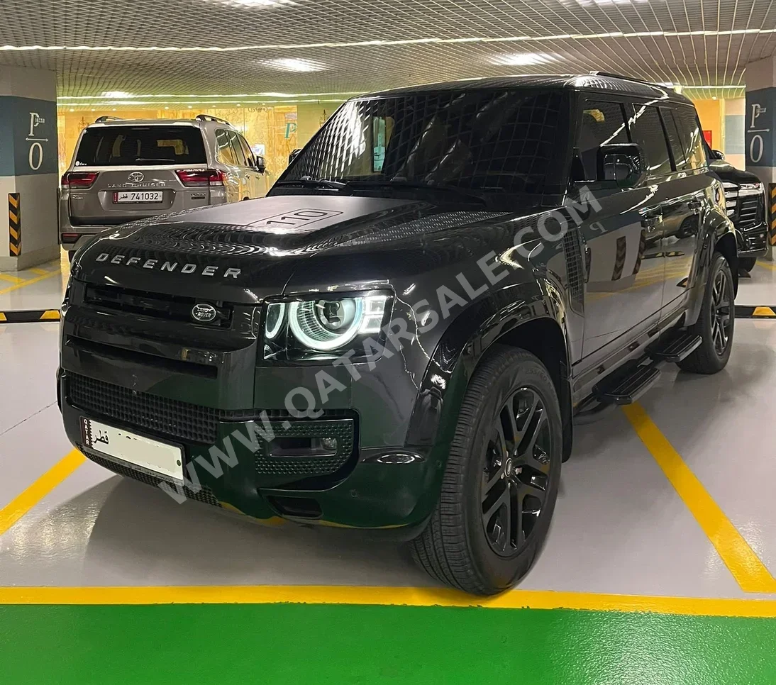 Land Rover  Defender  110 HSE  2023  Automatic  74,000 Km  4 Cylinder  Four Wheel Drive (4WD)  SUV  Carpathian grey