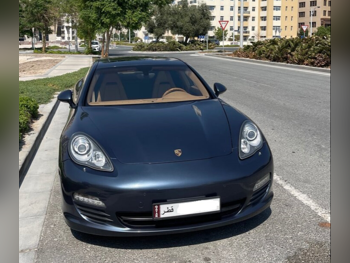 Porsche  Panamera  2011  Automatic  94,000 Km  6 Cylinder  Rear Wheel Drive (RWD)  Sedan  Blue