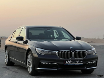 بي ام دبليو  الفئة - السابعة  730 Li  2019  اوتوماتيك  55,000 كم  4 سلندر  دفع خلفي  سيدان  أسود