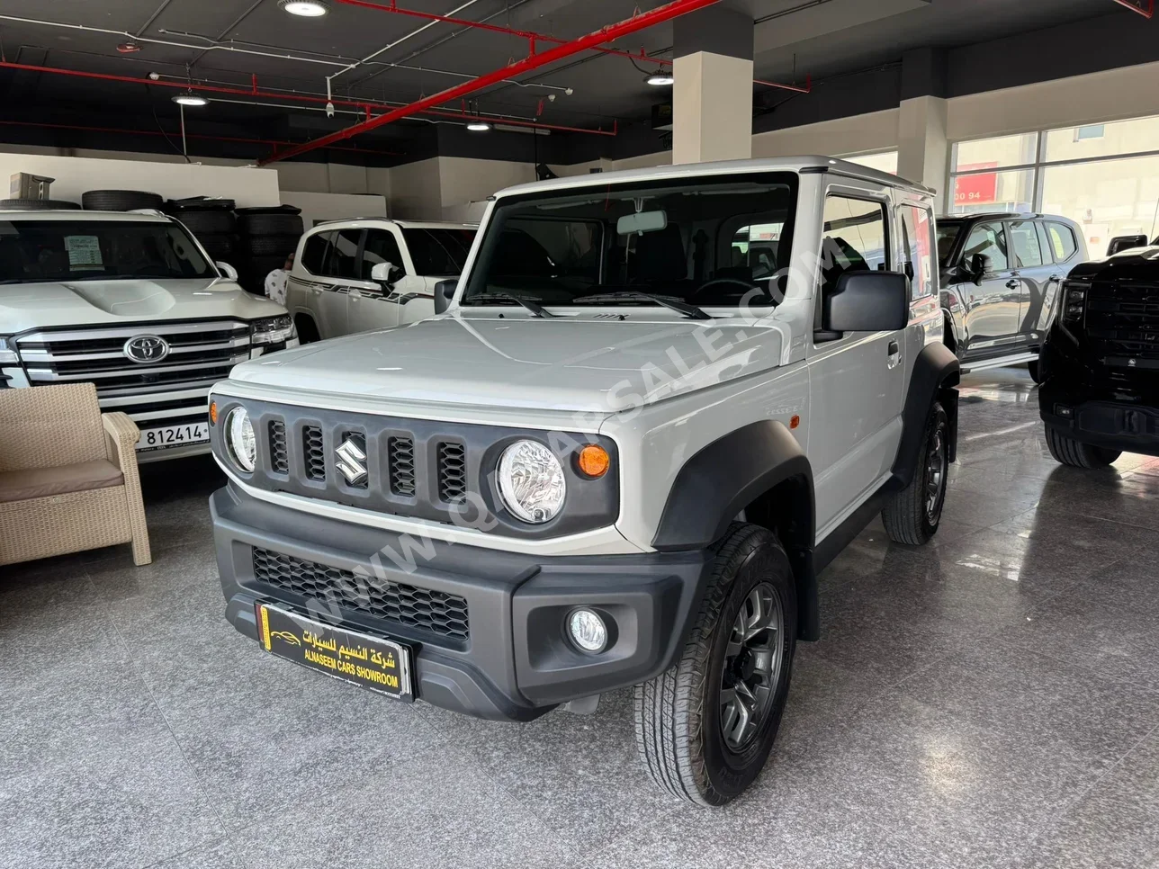 Suzuki  Jimny  2025  Manual  400 Km  4 Cylinder  Four Wheel Drive (4WD)  SUV  White  With Warranty