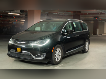 Chrysler  Pacifica  2020  Automatic  16,200 Km  6 Cylinder  Front Wheel Drive (FWD)  SUV  Black