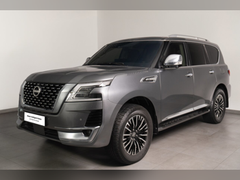 Nissan  Patrol  SE Platinum  2023  Automatic  44,490 Km  6 Cylinder  Four Wheel Drive (4WD)  SUV  Dark Gray  With Warranty