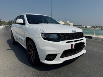 Jeep  Grand Cherokee  SRT  2017  Automatic  85,000 Km  8 Cylinder  All Wheel Drive (AWD)  SUV  White and Black