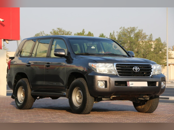 Toyota  Land Cruiser  GX  2012  Automatic  305,961 Km  6 Cylinder  Four Wheel Drive (4WD)  SUV  Gray