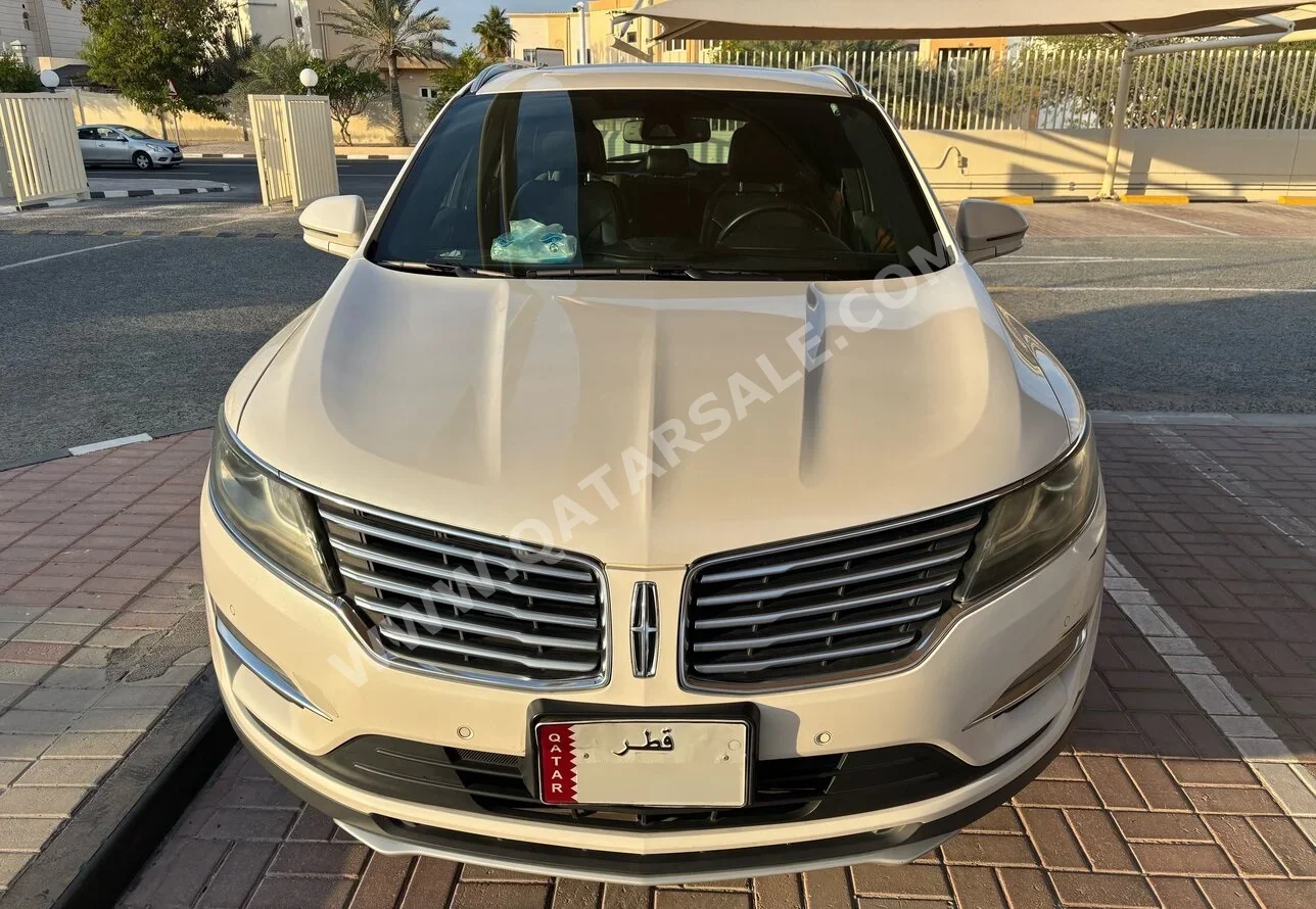 لنكولن  أم كي سي  2015  اوتوماتيك  76,000 كم  4 سلندر  دفع كلي مستمر  اس يو في  أبيض