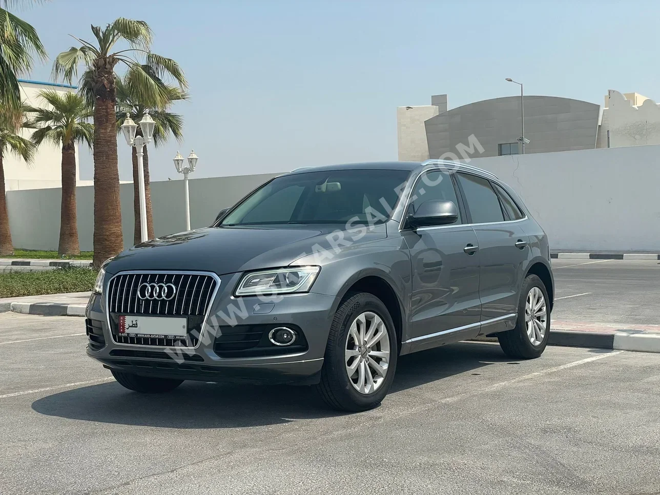 اودي  كيو 5  40 TFSI Quattro  2016  اوتوماتيك  165,000 كم  4 سلندر  دفع كلي مستمر  اس يو في  رمادي