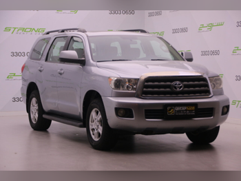 Toyota  Sequoia  2014  Automatic  181,989 Km  8 Cylinder  Four Wheel Drive (4WD)  SUV  Gray