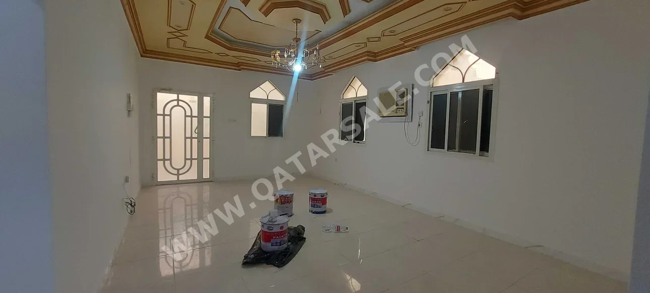 2 غرف نوم  شقة  للايجار  في أم صلال -  الخريطيات  غير مفروشة