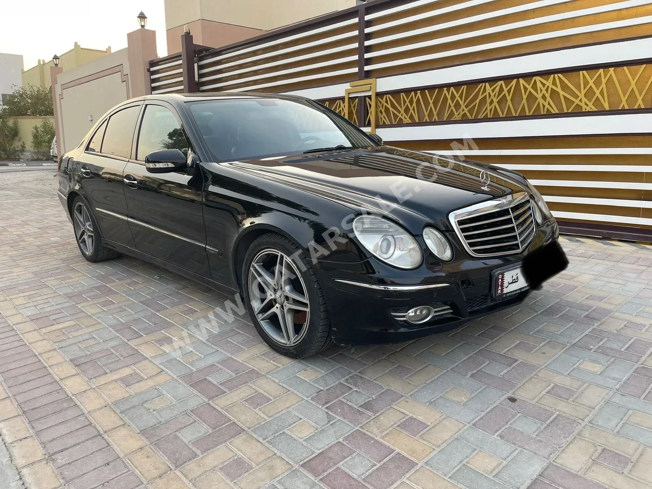 مرسيدس - بنز  اي - كلاس  280  2007  اوتوماتيك  184,000 كم  6 سلندر  دفع خلفي  سيدان  أسود