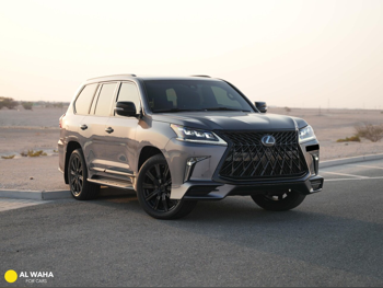 Lexus  LX  570 S Black Edition  2018  Automatic  137,000 Km  8 Cylinder  Four Wheel Drive (4WD)  SUV  Gray