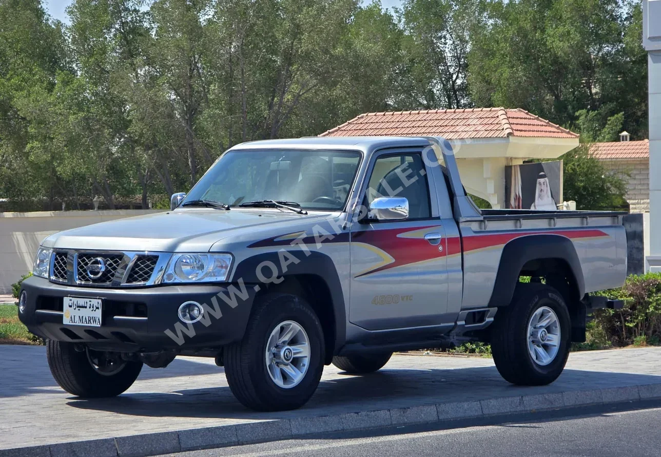 Nissan  Patrol  Pickup  2021  Automatic  44,000 Km  6 Cylinder  Four Wheel Drive (4WD)  Pick Up  Silver