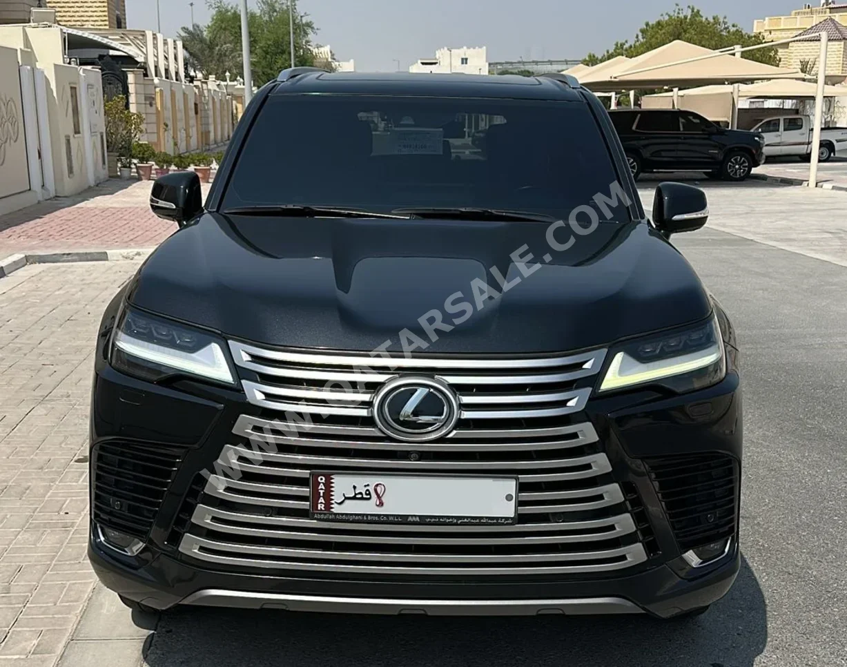 لكزس  ال اكس  600 لكجري  2022  اوتوماتيك  106,000 كم  6 سلندر  دفع رباعي  اس يو في  أسود