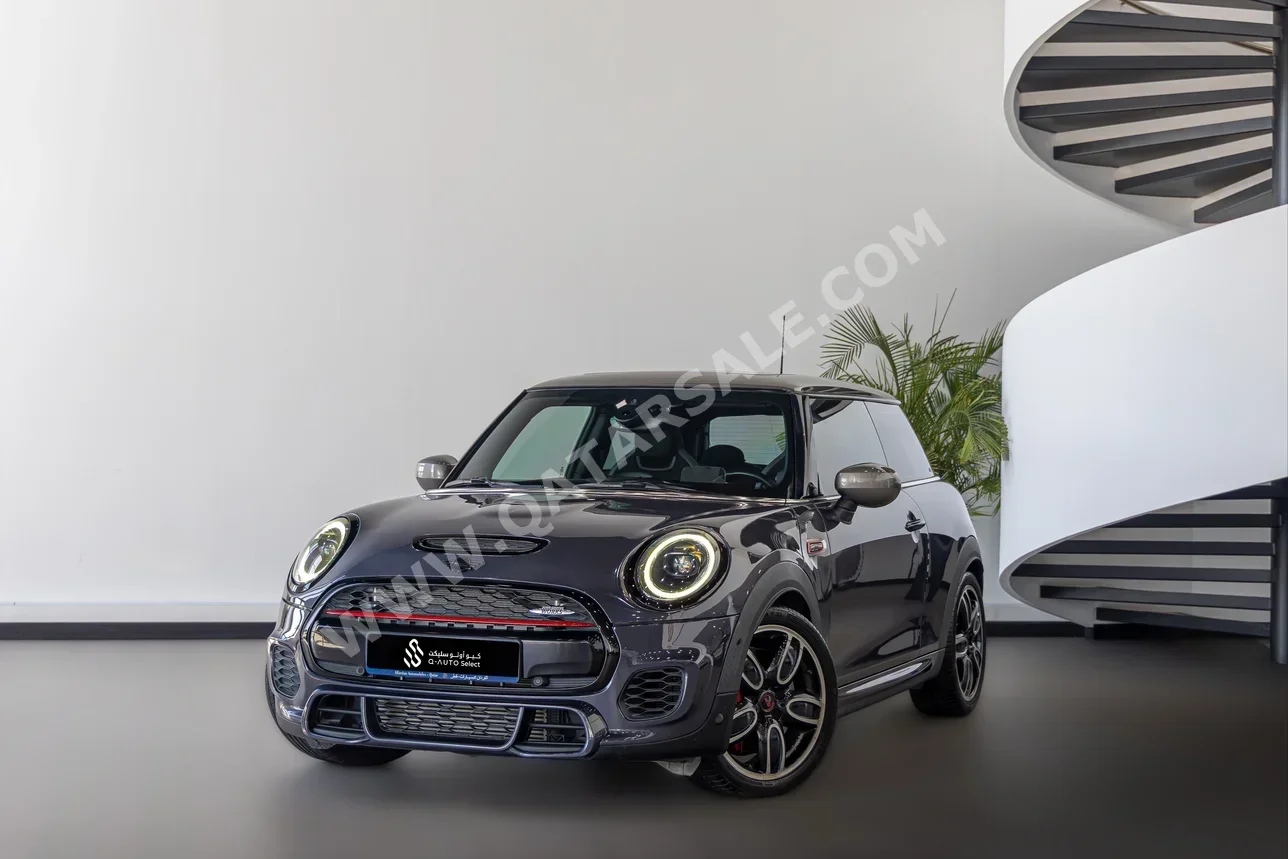 Mini  Cooper  Works  2021  Automatic  73,000 Km  4 Cylinder  Rear Wheel Drive (RWD)  Hatchback  Dark Gray