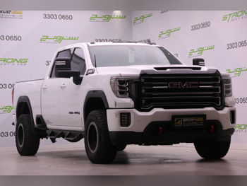 GMC  Sierra  2500 HD  2022  Automatic  135,000 Km  8 Cylinder  Four Wheel Drive (4WD)  Pick Up  White
