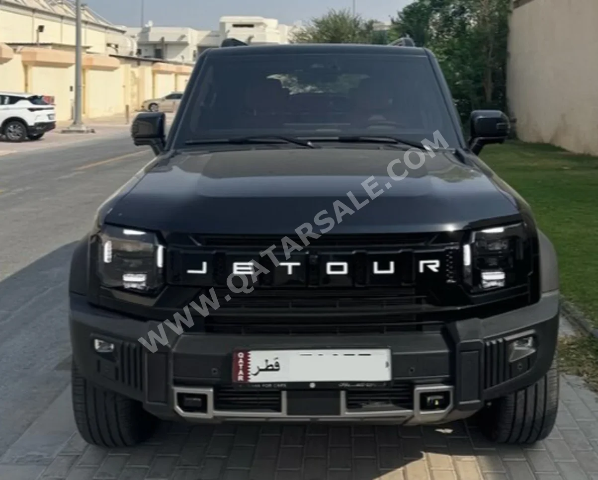 Jetour  T2  Luxury  2025  Automatic  13,780 Km  4 Cylinder  Rear Wheel Drive (RWD)  SUV  Black  With Warranty