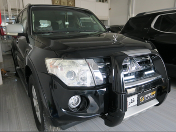 Mitsubishi  Pajero  2014  Automatic  156,000 Km  6 Cylinder  Four Wheel Drive (4WD)  SUV  Black