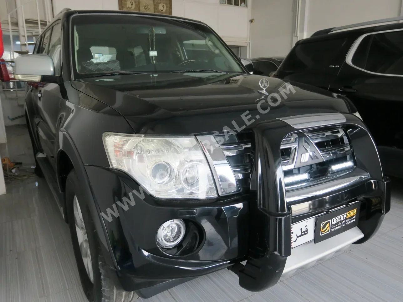 Mitsubishi  Pajero  2014  Automatic  156,000 Km  6 Cylinder  Four Wheel Drive (4WD)  SUV  Black