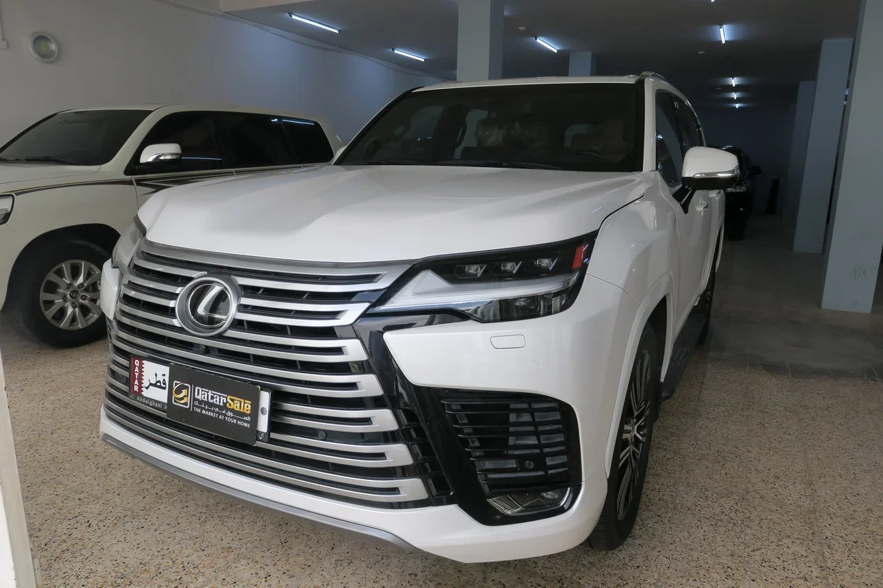لكزس  ال اكس  600 لكجري  2022  اوتوماتيك  38,000 كم  6 سلندر  دفع رباعي  اس يو في  أبيض  تحت الضمان